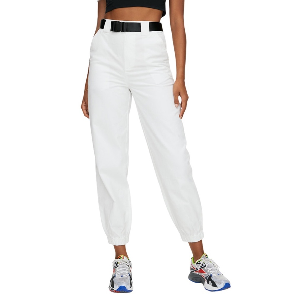 Aritzia TNA Cargo Pants White Small with Belt NWT